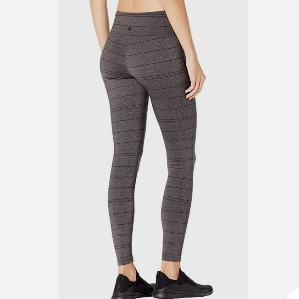 Women’s Prana Leggings transform Yoga